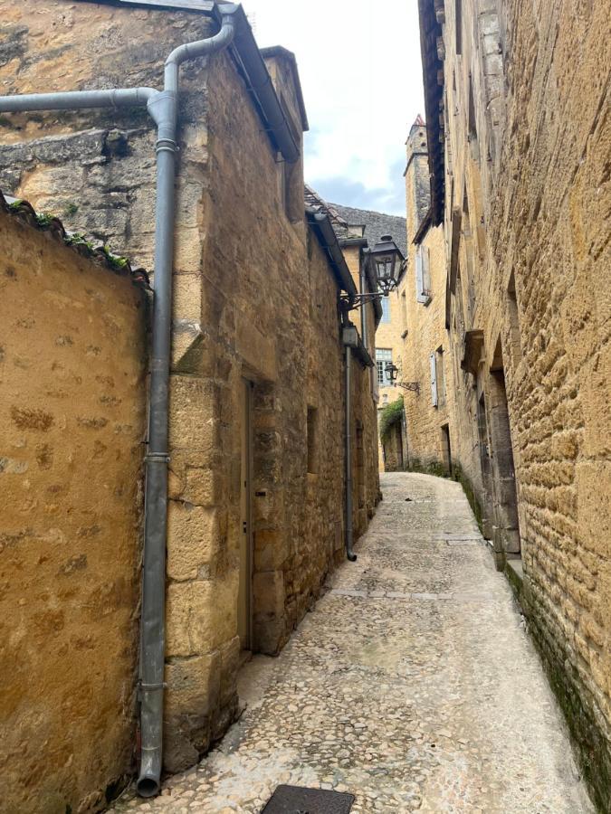 Chez Alice Appartement En Plein Centre Ville سارلا لا كانيدا المظهر الخارجي الصورة