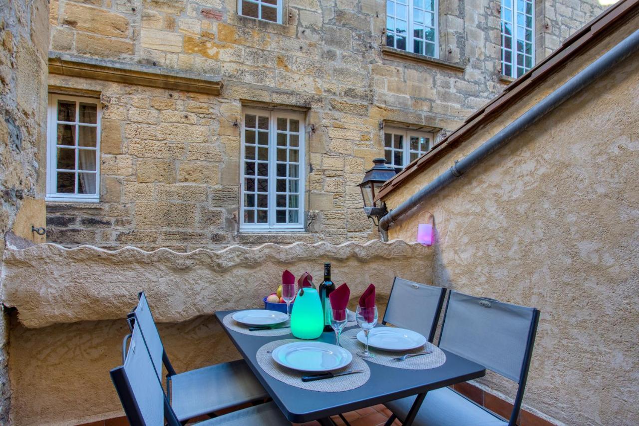 Chez Alice Appartement En Plein Centre Ville سارلا لا كانيدا المظهر الخارجي الصورة